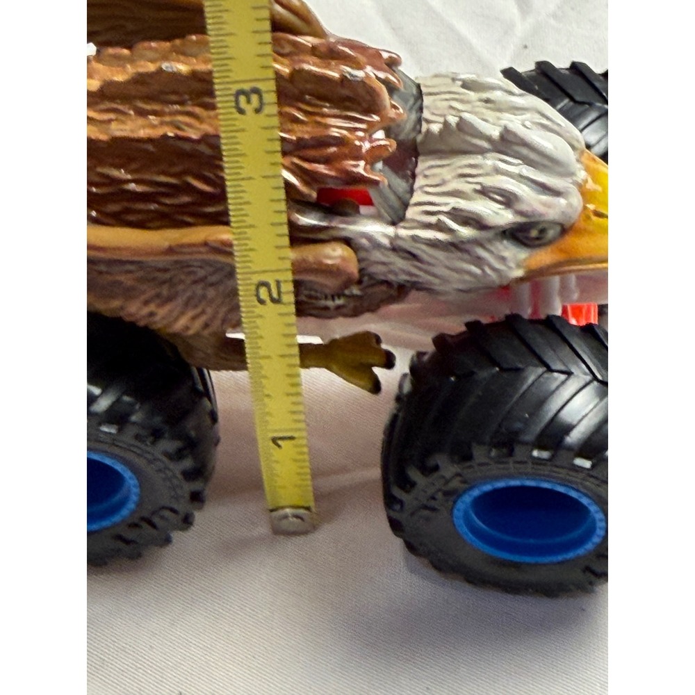 Monster Jam Eagle Monster Truck 1:64 Die-Cast Bald Eagle White Red Chassis - Picture 8 of 8